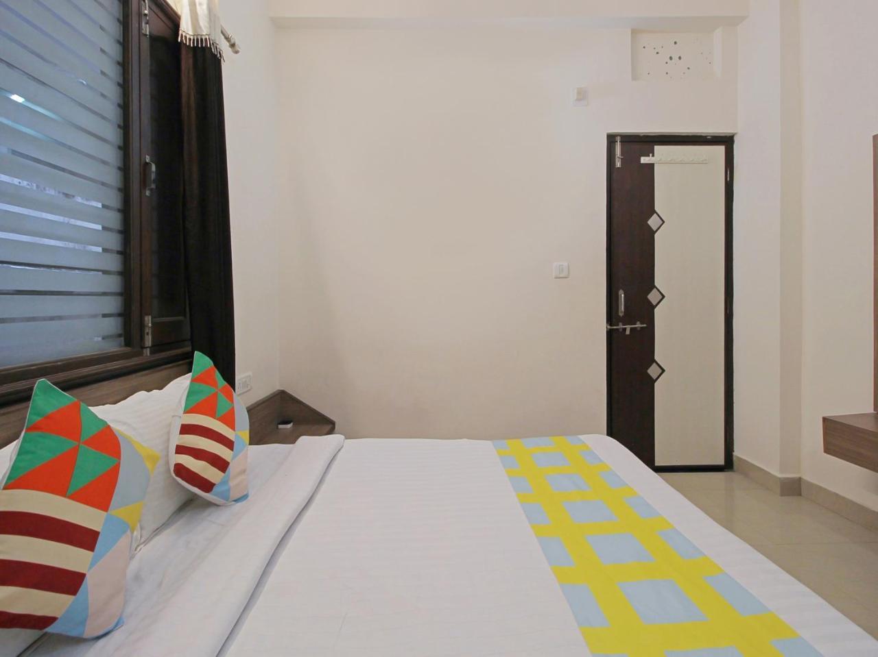 Elegant 1Br Stay In Mount Abu Central Exterior photo