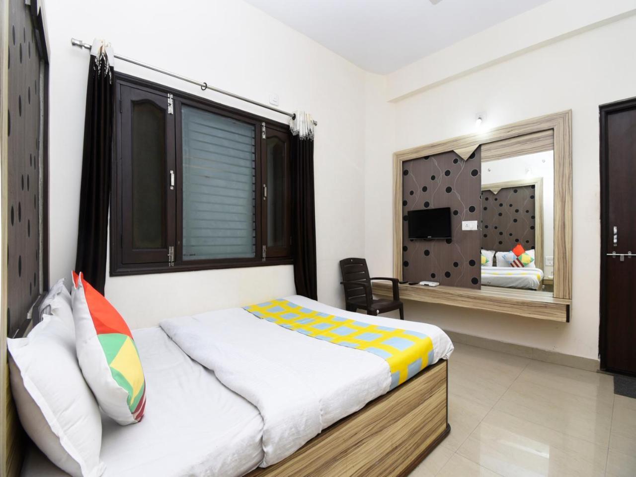 Elegant 1Br Stay In Mount Abu Central Exterior photo